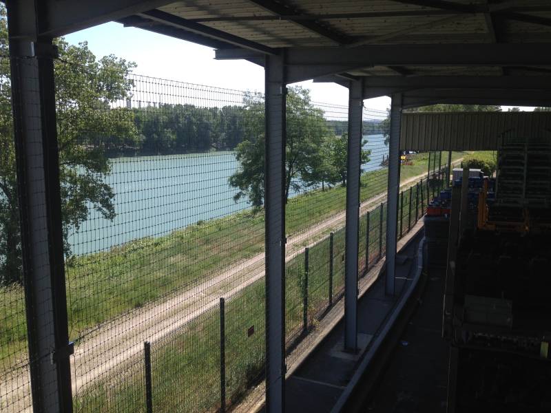 Filet en câble acier tressé à très forte résistance pour sécuriser le basculement de containers à proximité de l'Arbresle et Limonest