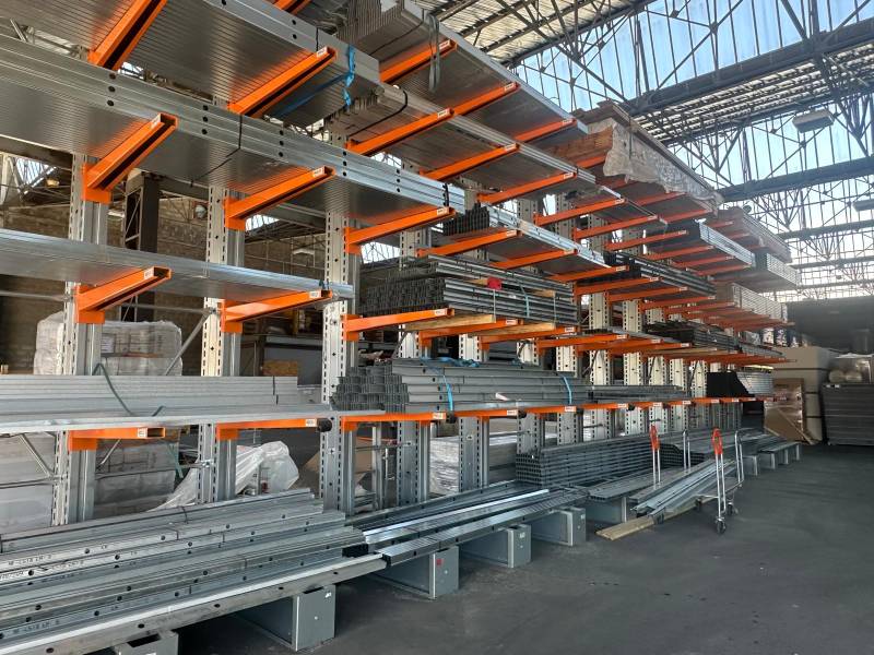 Solutions de rayonnages cantilevers lourds pour le stockage de charges longues en environnement industriel entre Villefranche-sur-Saône et Mâcon