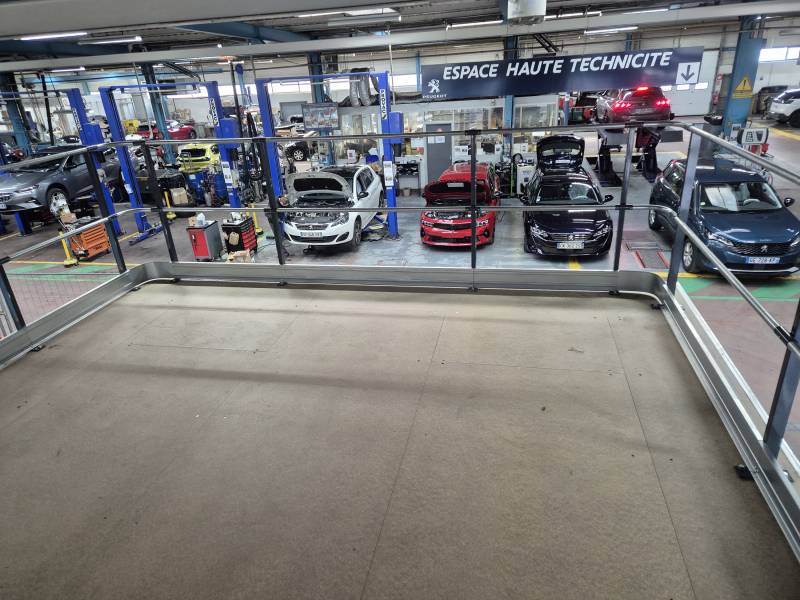 Installation d'un plateforme métallique pour doubler la surface de votre magasin de stockage de pièces de rechanges automobile à Villefranche sur saône